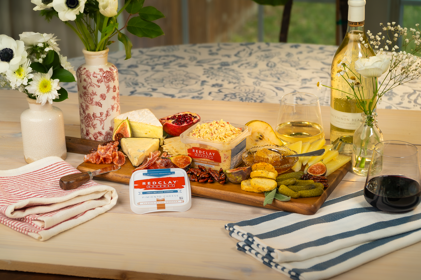Classic Sharp Cheddar (Tub)